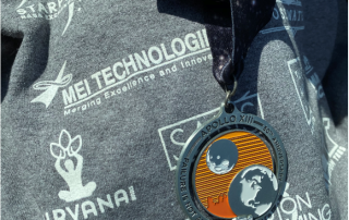 Medal with text: 1k and 5k. Apollo XIII 50th Anniversary Failure is not an option